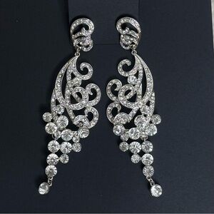 Elegant Silver Crystal Drop Earrings